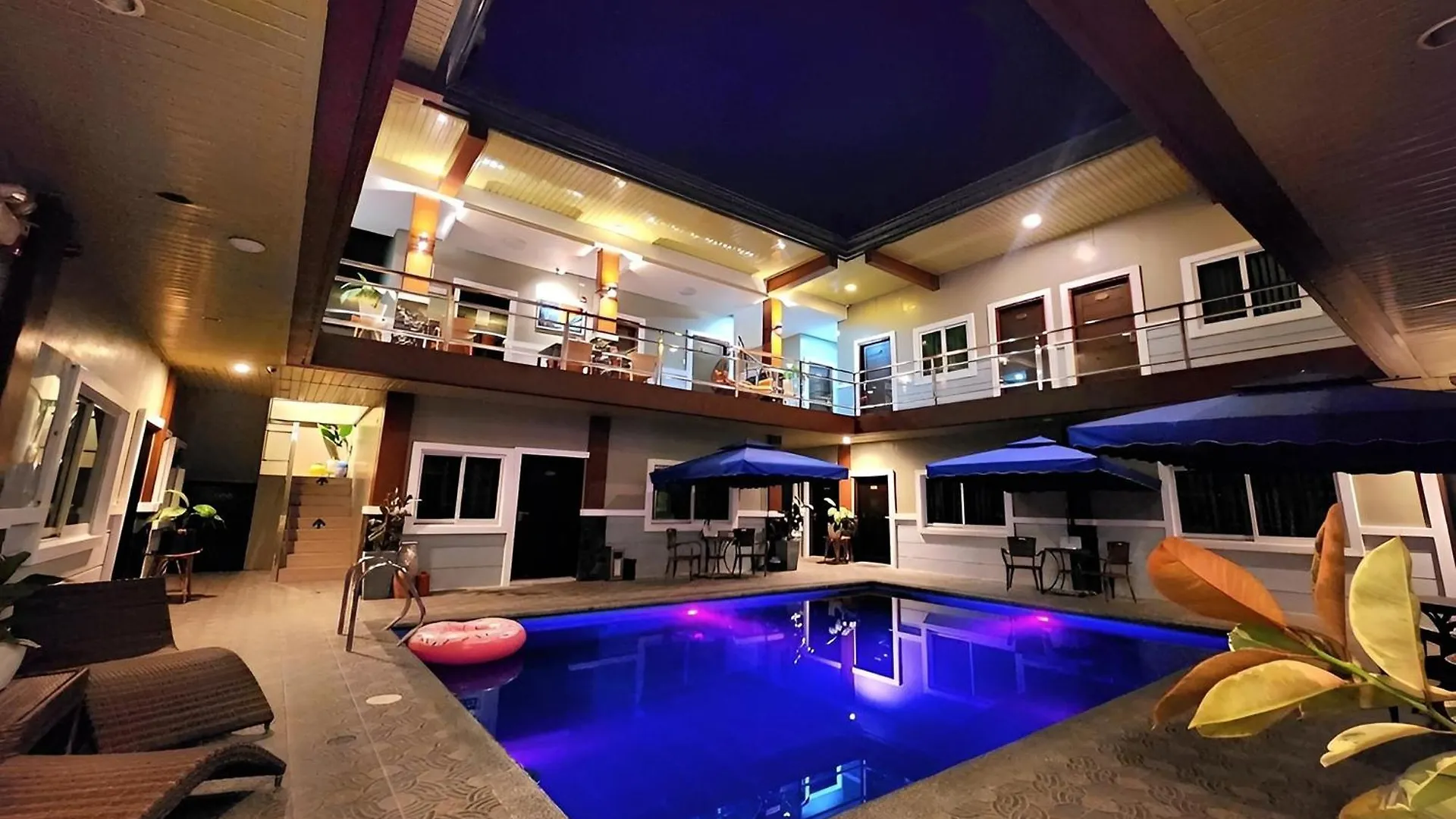 Jo Carter'S Hotel And Suites Angeles City Philippines