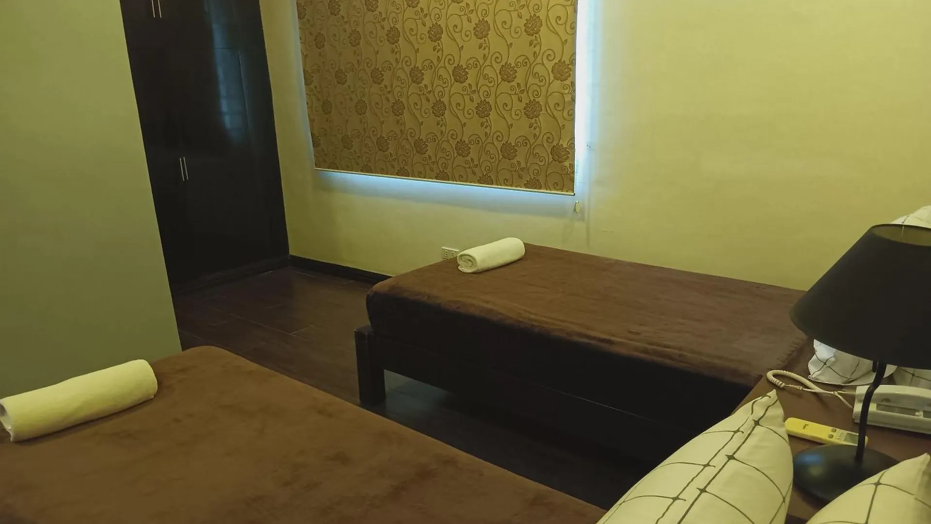 Jo Carter'S Hotel And Suites Angeles City