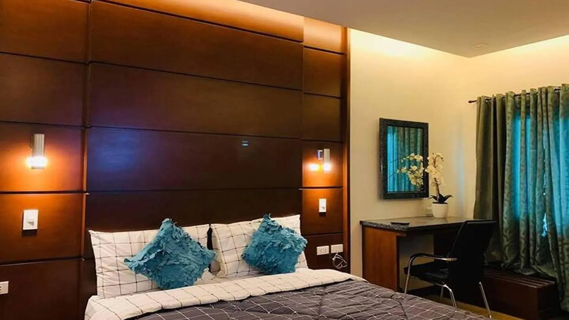 Jo Carter'S Hotel And Suites Angeles City