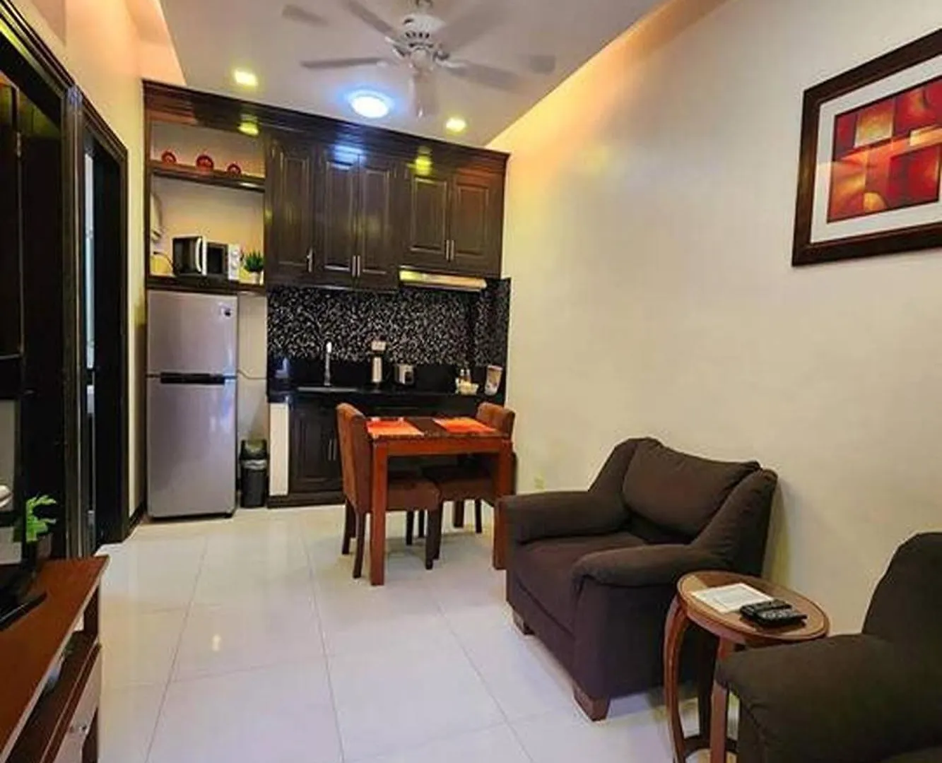 Jo Carter'S Hotel And Suites Angeles City