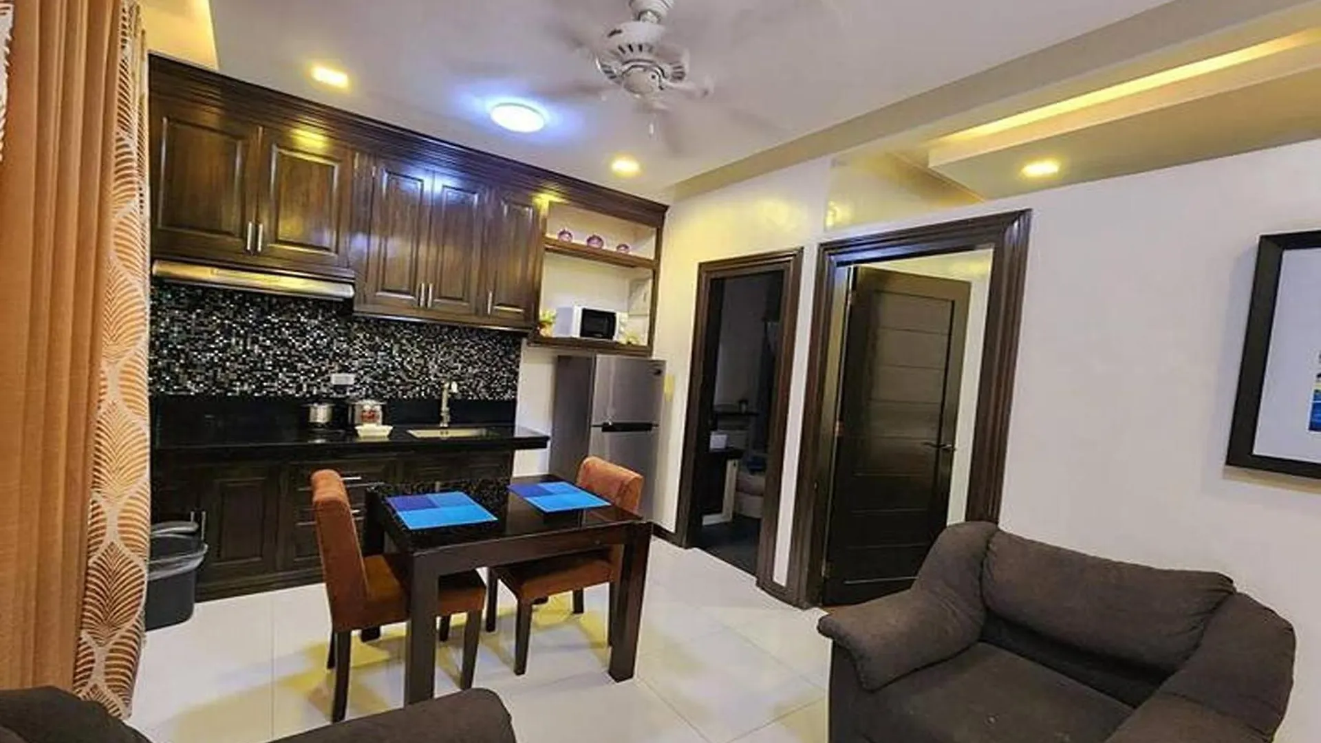 Jo Carter'S Hotel And Suites Angeles City