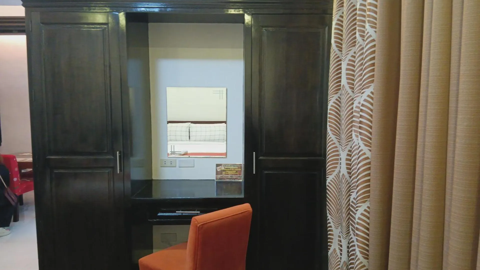 Jo Carter'S Hotel And Suites Angeles City