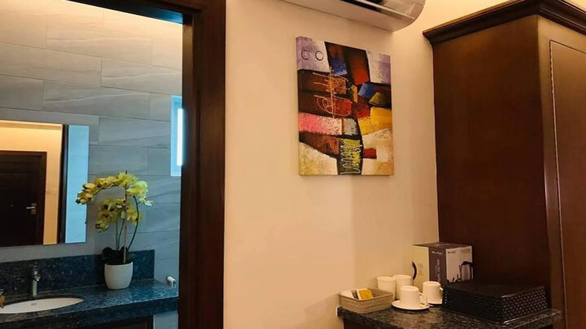 Jo Carter'S Hotel And Suites Angeles City