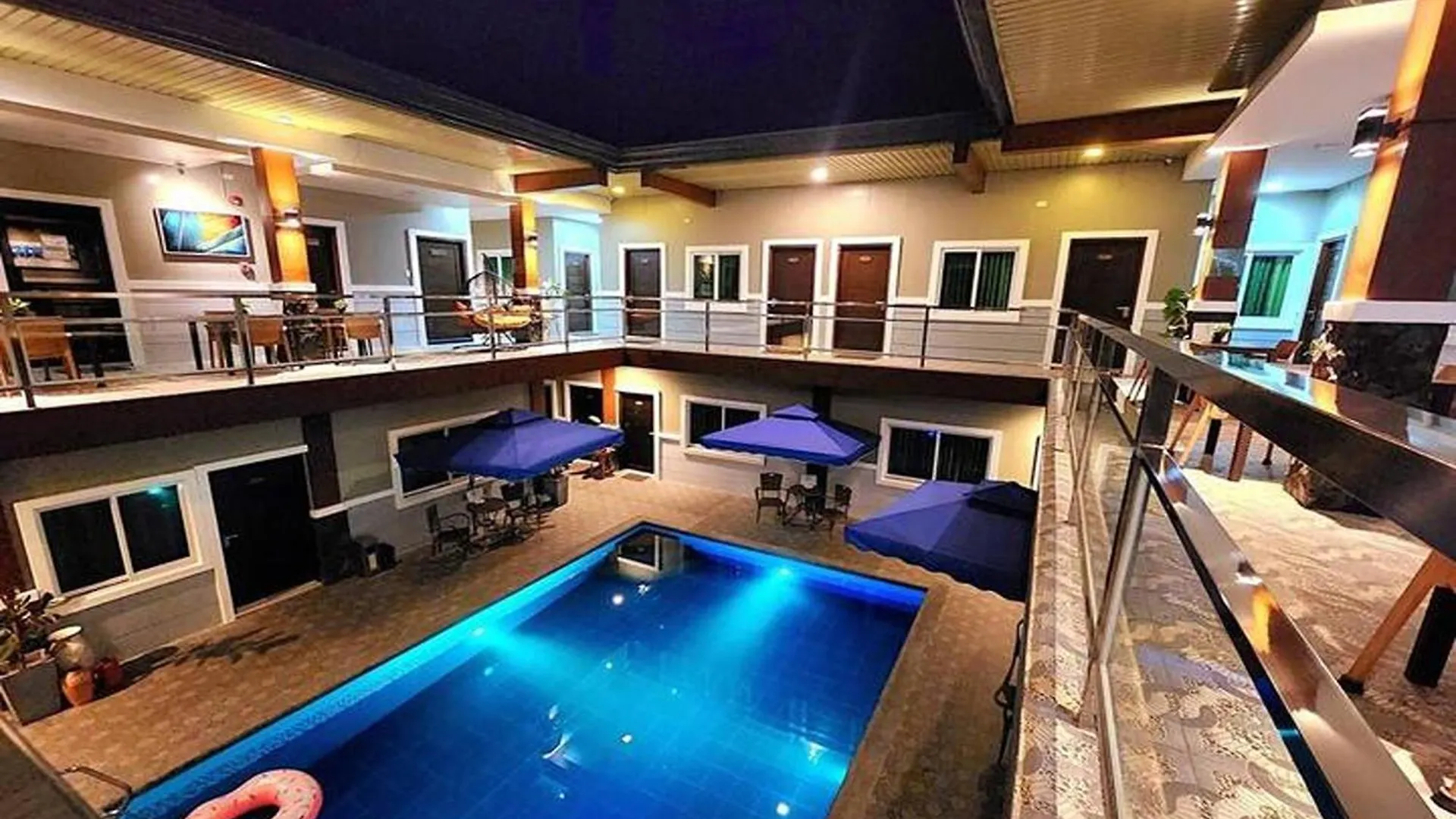 Jo Carter'S Hotel And Suites Angeles City